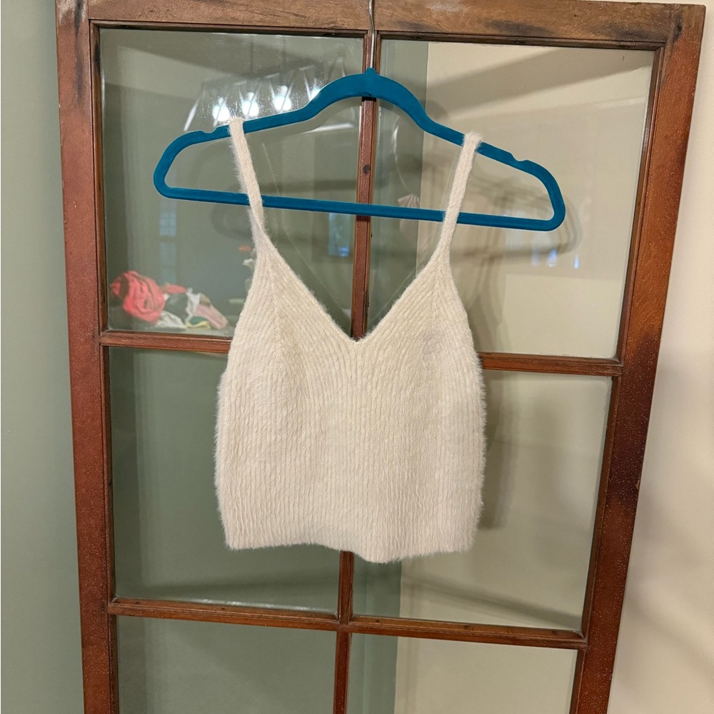Altar'd State Fuzzy Ivory Cream Soft Knit Sweater Cropped Tank Top Size Large